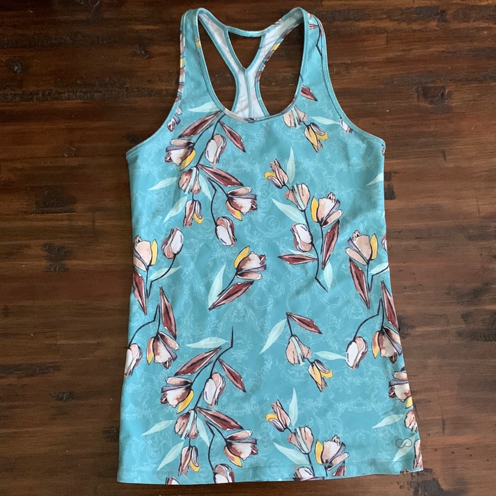 Calia By Carrie Underwood Floral Fitted Move Tank Garden Gate Top Size M